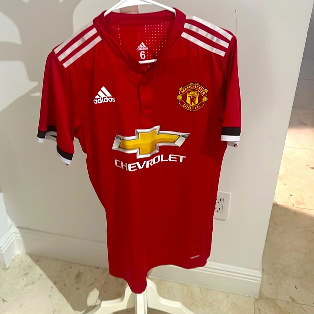 Manchester United old shirt